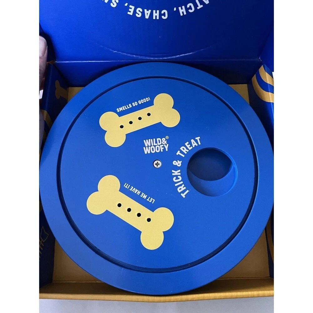 Wild & Woofy Trick & Treat Spin & Pounce Double Sided Wooden Game Cats & Dogs